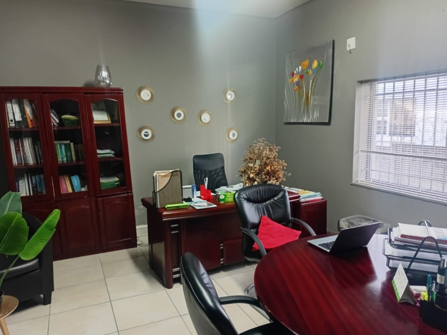 Commercial Property for Sale in Southernwood Eastern Cape